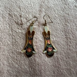 Vintage earrings 🌸